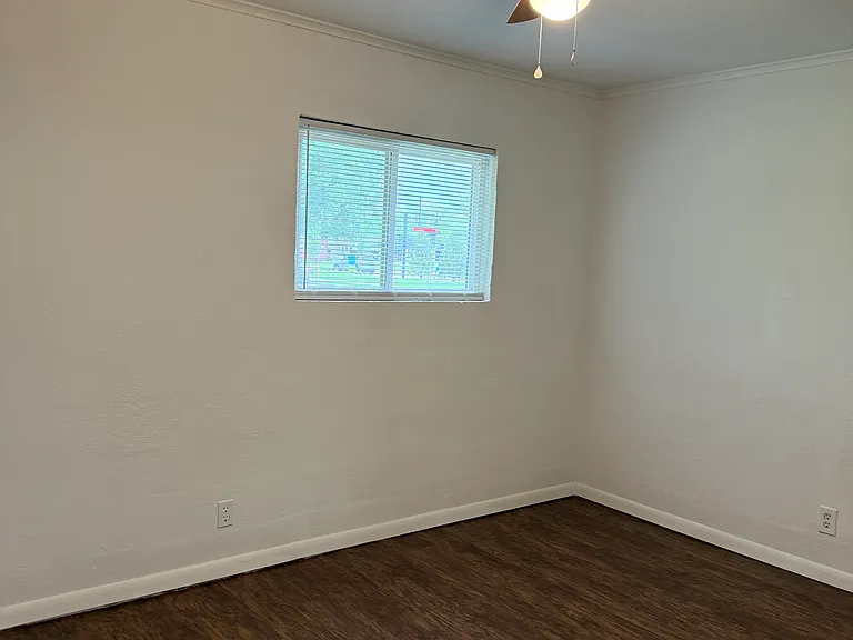 4615 S Madison Pl — Photo 9