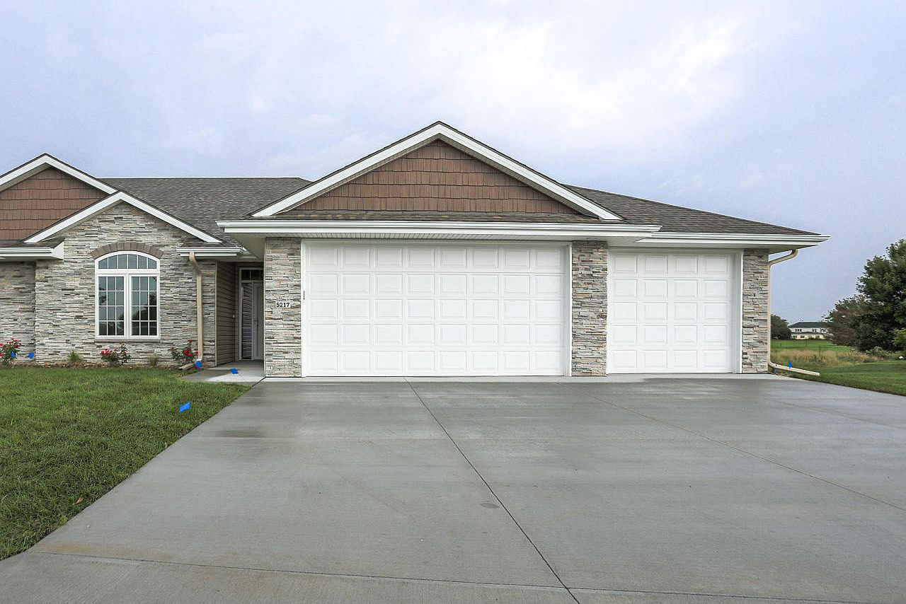 5225 Carriage Rd, Council Bluffs, IA 51501 Zillow