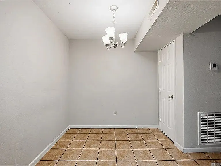 844 Hammond Manor Dr #B — Photo 25