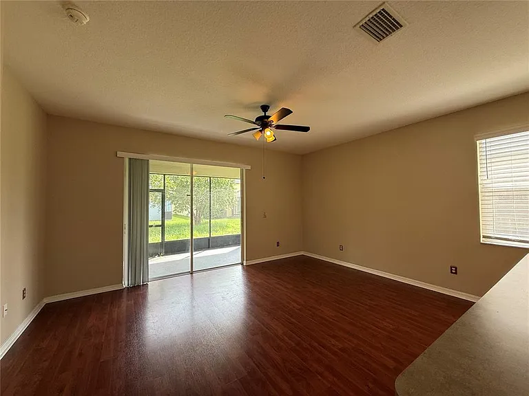 6520 Bridgecrest Dr — Photo 8