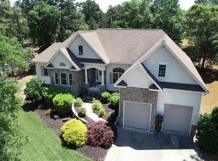 141 Grace Ct, West End, NC 27376