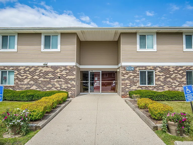 Glen Hills Apartments — Photo 49