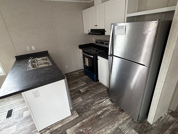 4th image of 435 High Street #52