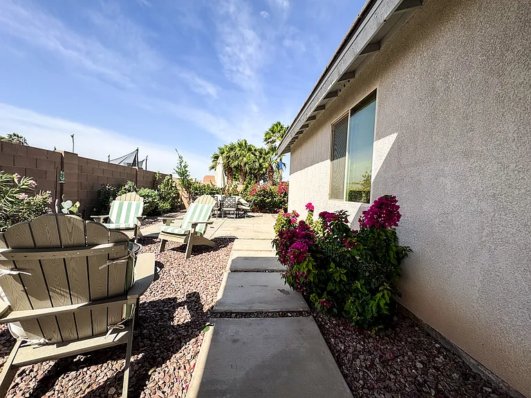 4377 W 16th Ln — Photo 33