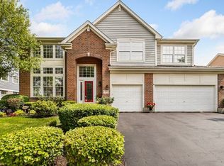 443 Sycamore St, Vernon Hills, IL 60061