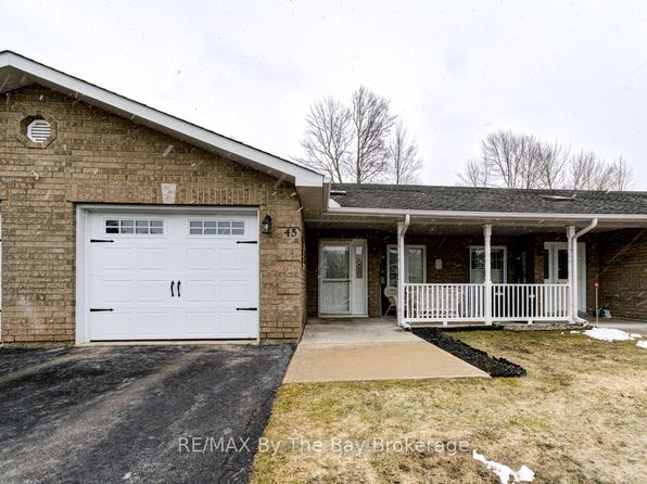 45 Meadow Ln, Wasaga Beach, ON L9Z 0A2
