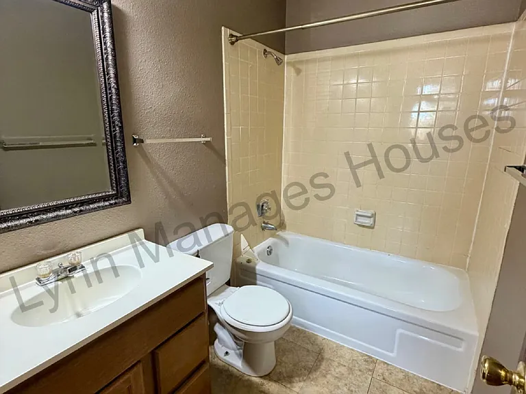 1 bed, 1.0 bath, $1,000 — Photo 14