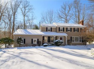 68 Alexandra Dr, Stamford, CT 06903