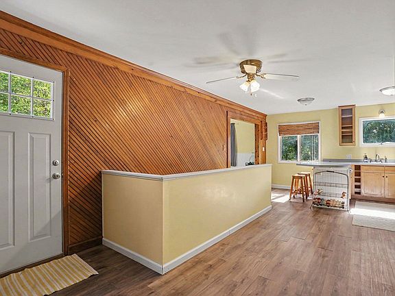 3rd image of 15471 Ransom St