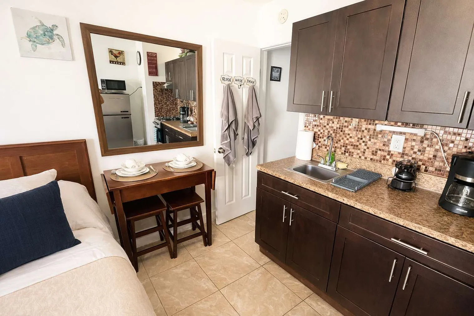Studio, 1.0 bath, 344 sqft, $1,939 — Photo 2