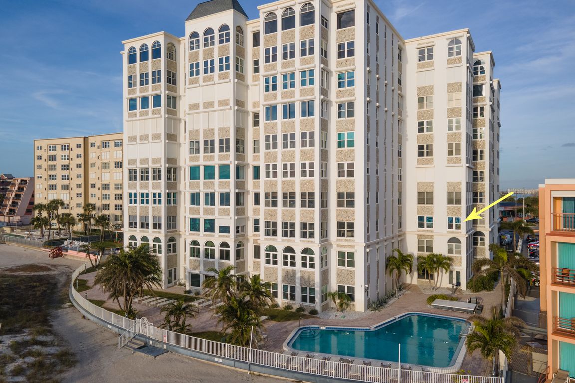 4950 Gulf Blvd APT 303 Saint Pete Beach FL 33706 MLS U8227171