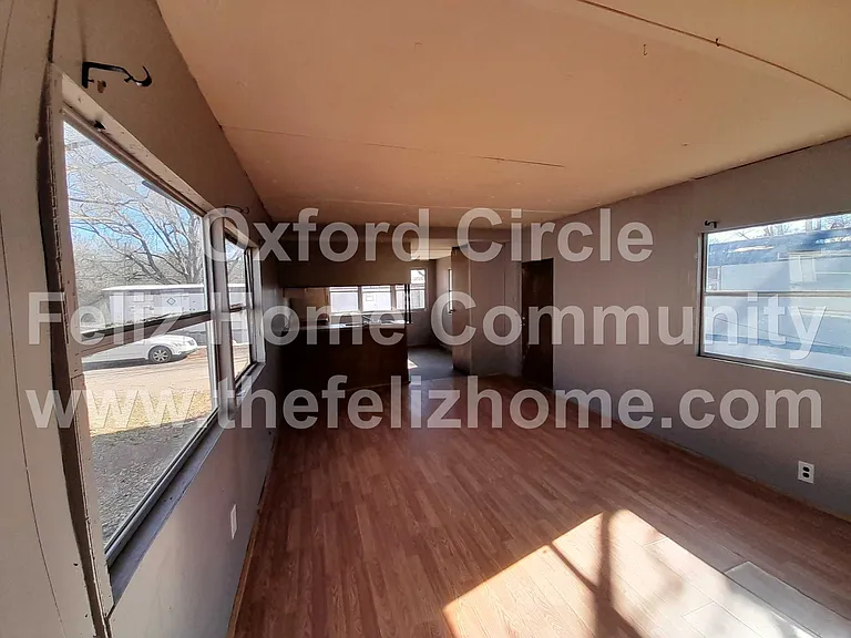 50 Short St #10 — Photo 3