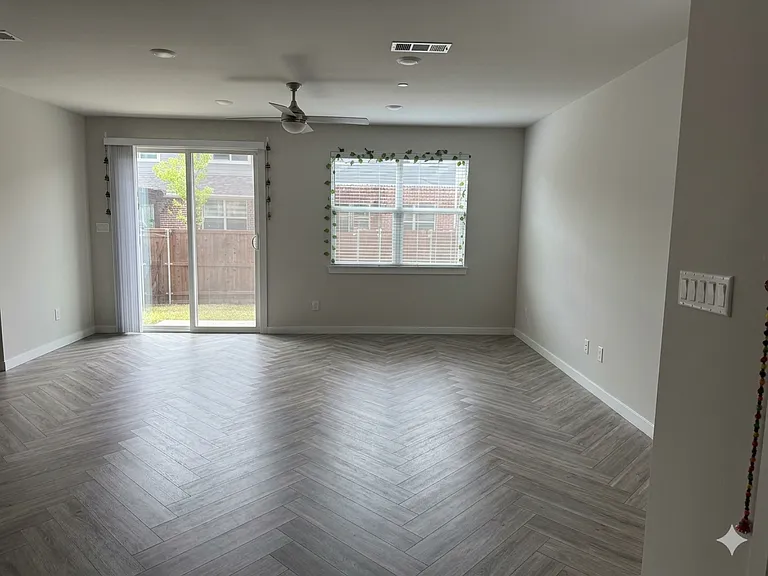 618 Laurel Ln — Photo 4