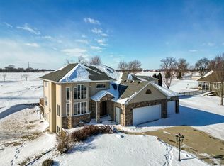 3705 North Harvest View Drive, Janesville, WI 53548