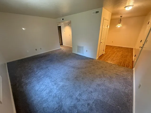 247 Northland Dr #C — Photo 3