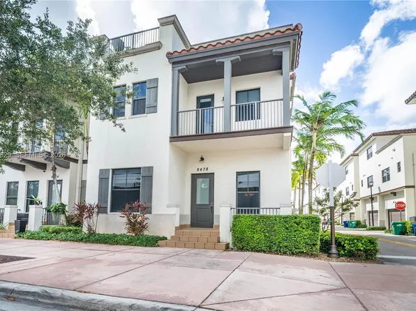 8478 NW 52nd St, Doral, FL 33166