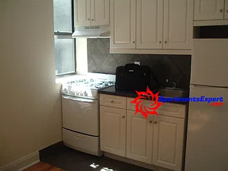Rented by Jerry F Leazer LREB
