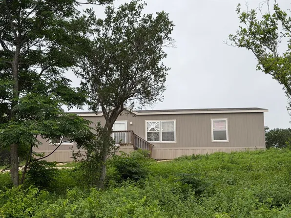 329 County Road 5632, Castroville, TX 78009