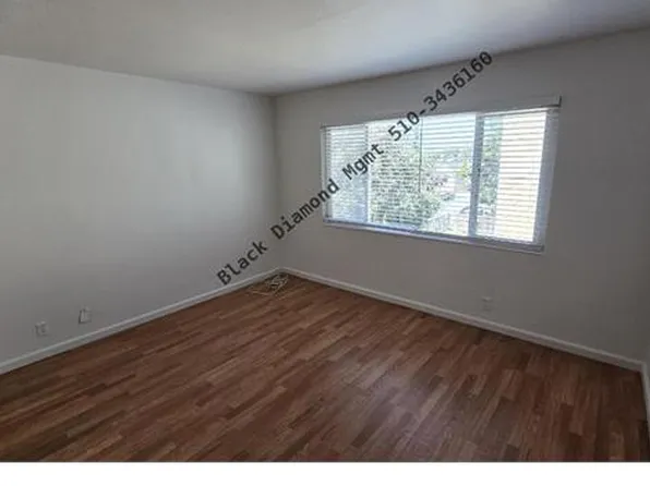 9240 Macarthur Blvd #2, Oakland, CA 94605