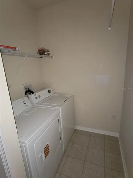 430 Southern Pecan Cir #203 — Photo 7