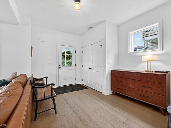 3rd image of 1315 Donald Ave