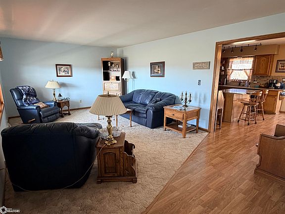 5th image of 2099 Libertyville Rd