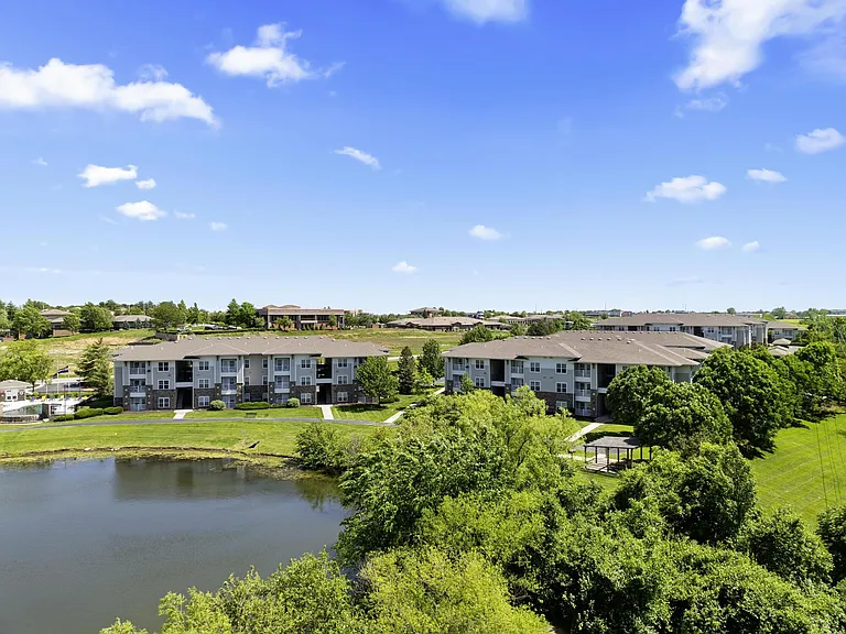 The Fairways Apartment Homes — Photo 33