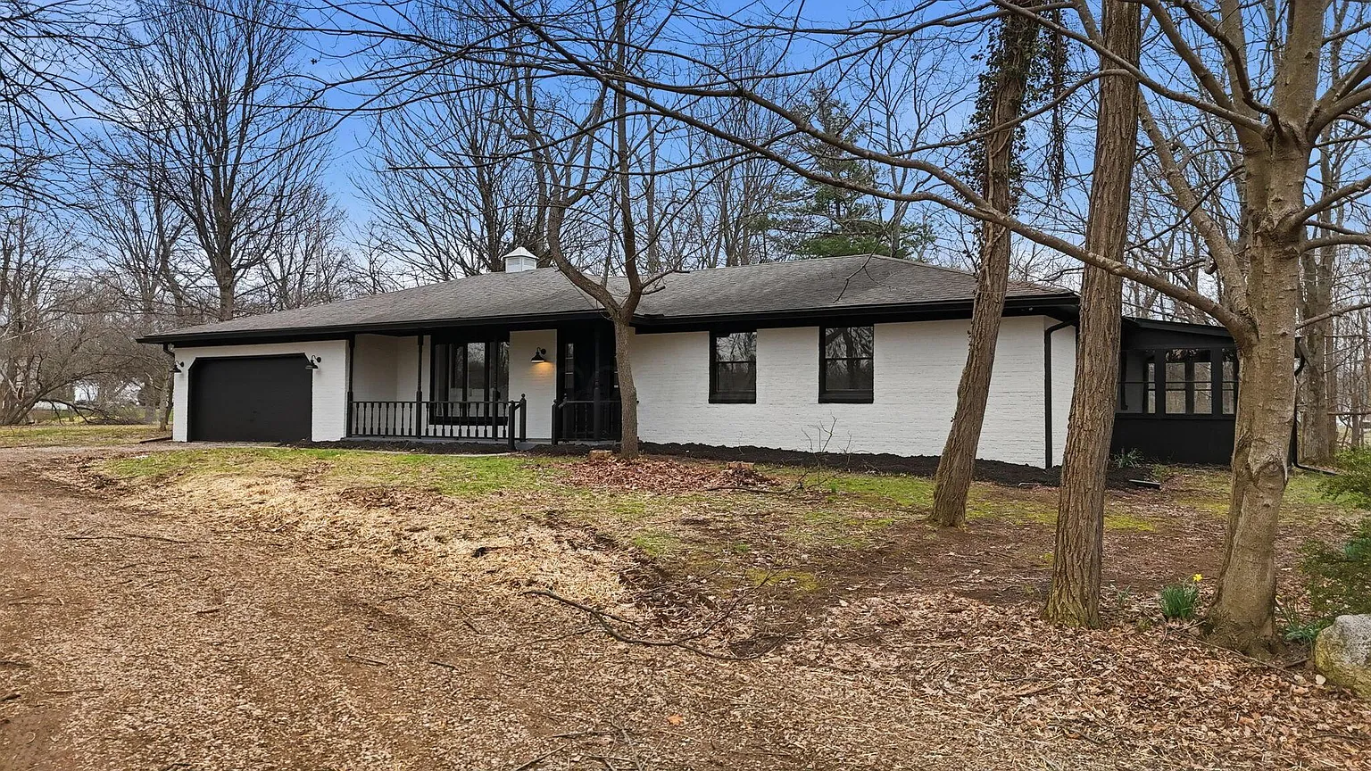 5289 Hazelton Etna Rd SW photo 1
