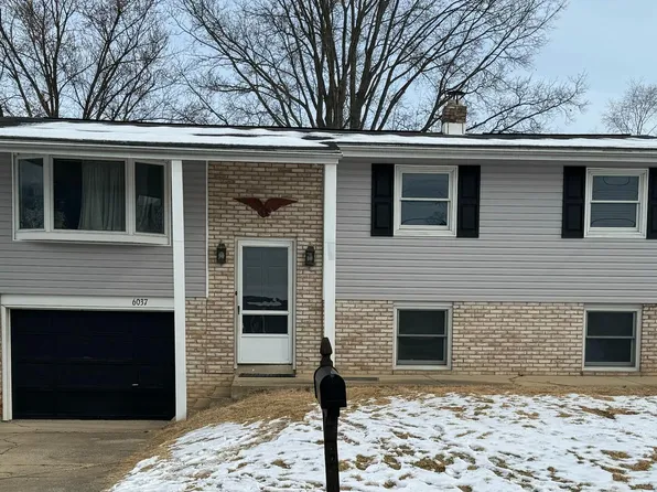 6037 Edward Dr, Mechanicsburg, PA 17050