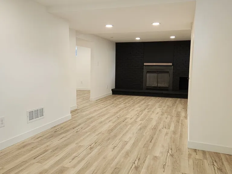 5060 S Fox St — Photo 25