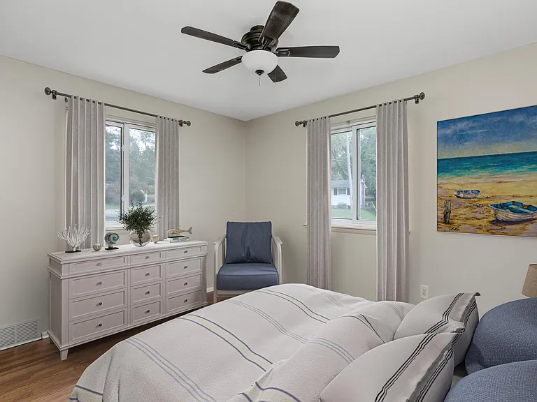 741 Panorama Dr — Photo 7