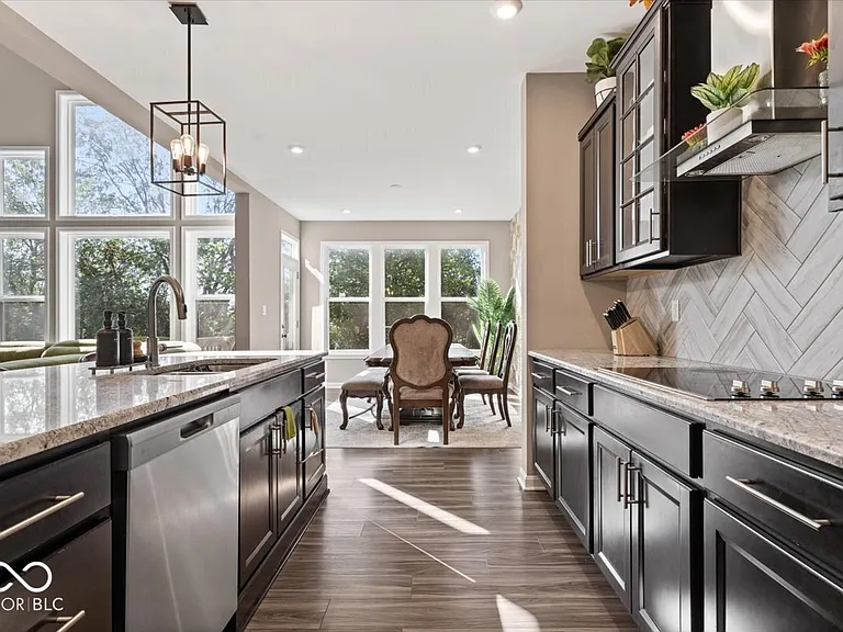 6037 Shallow Creek Ln — Photo 10