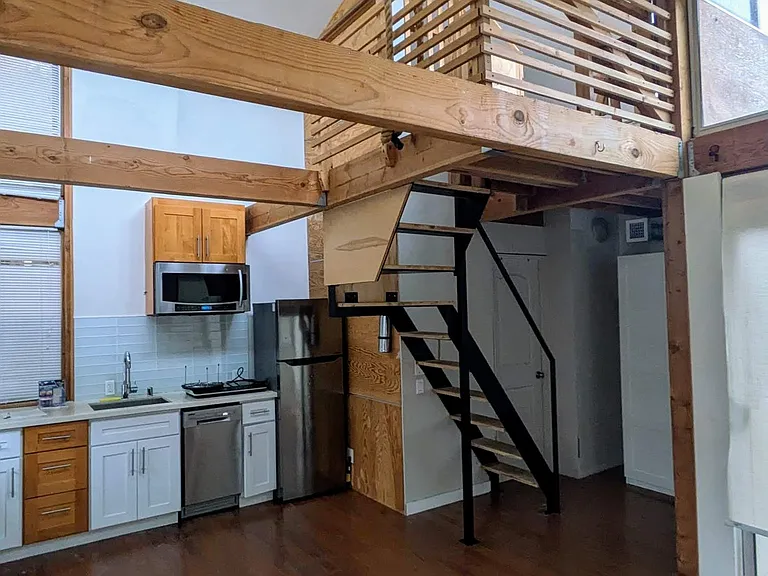 460 Mariposa St — Photo 14