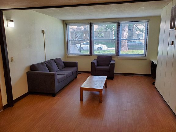 4th image of 907 W Stoughton St #1yxyc0ehu