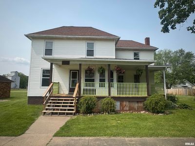 106 Walnut St, Avon, IL, 61415