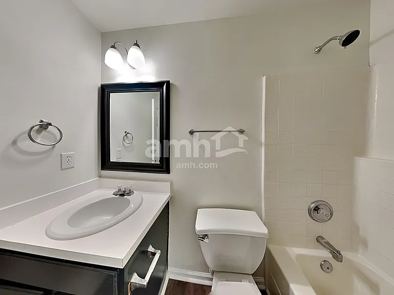 4401 Cobble Creek Ln — Photo 17