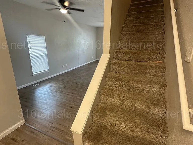 1324 S Emporia Ave — Photo 15