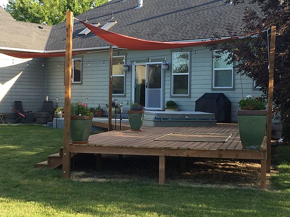3rd image of 2560 Wainwright Pl