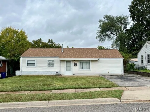 10315 Saint Jude Ln, Saint Ann, MO 63074