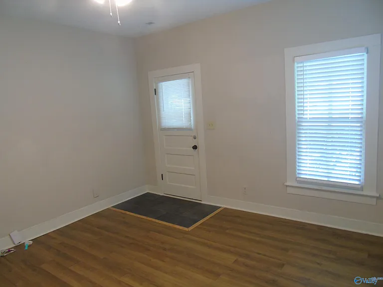 802 Beirne Ave NE — Photo 6