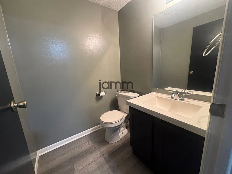 19479 Puritas Ave — Photo 11