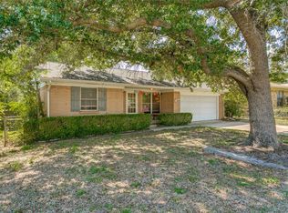 1818 Mohican St, Denton, TX 76209