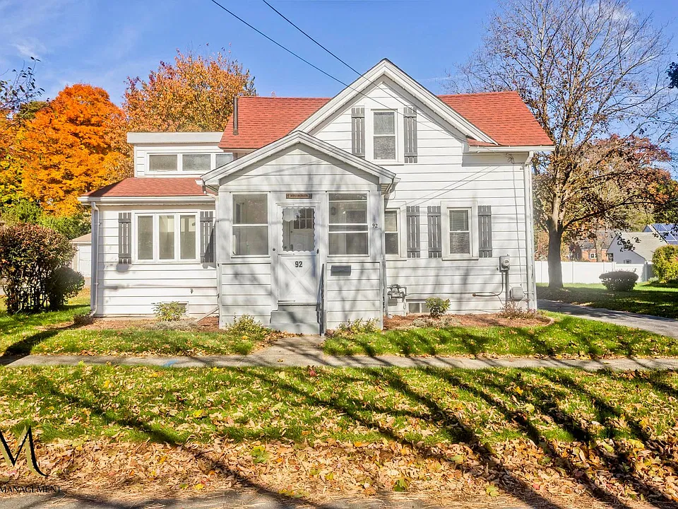 92 Maple St