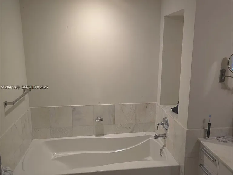 1060 Brickell Ave #1701 — Photo 3