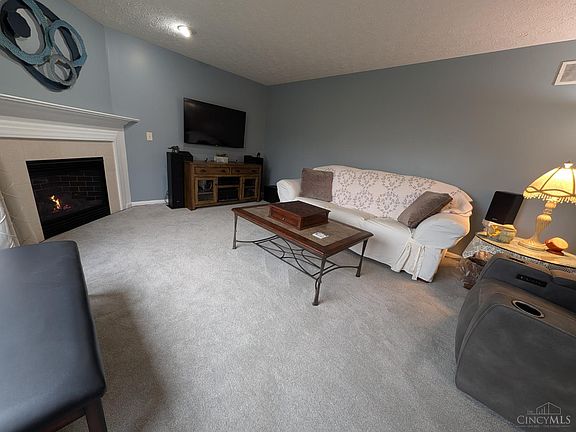 2nd image of 6640 Waverly Park