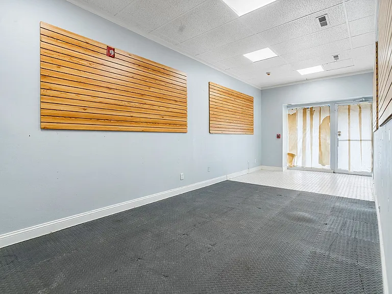 Forest Park Apartments — Photo 39