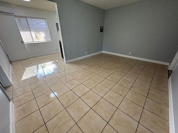 2nd image of 1273 NE 39th St APT 9