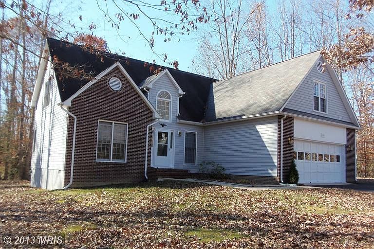 1st image of 8000 Cloverhill Ct