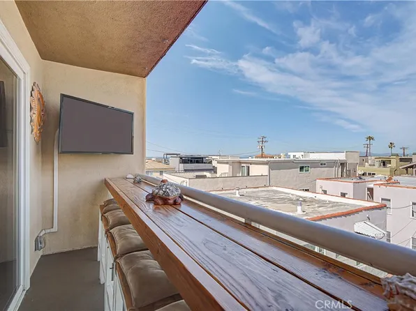 15 15th St APT 22, Hermosa Beach, CA 90254