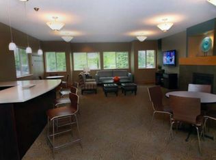 9900 45th Ave N APT 204, Plymouth, MN 55442